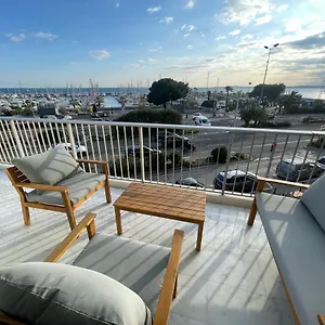 https://appartement-bord-de-mer-avec-saint-laurent-du-var.fr-provencehotel.com